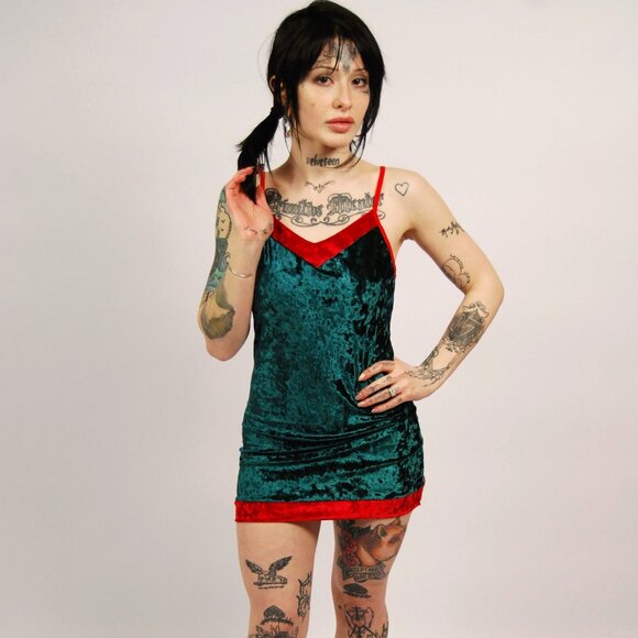 Dresses & Skirts - Y2K Velvet Bodycon Mini Dress (XS) green red vintage holiday christmas sexy slip
